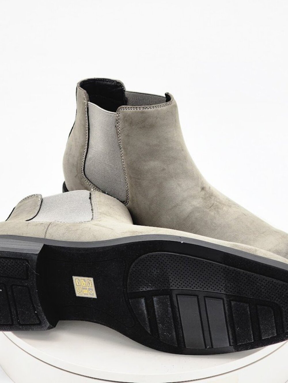 Madden Maxxin Gray Suede Chelsea Boots Men’s Size 12 Ortholite Ankle Boots - Picture 10 of 14